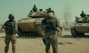 2 hombres con ropa de camuflaje