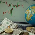 Gráficos financieros en una pantalla portátil